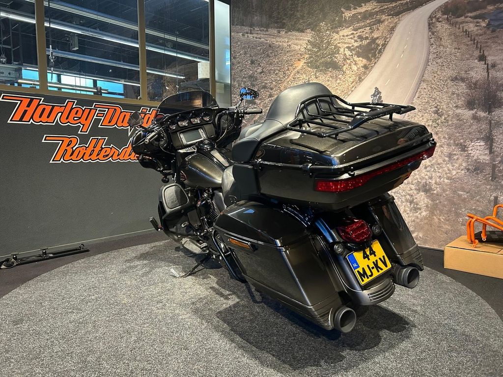 FLHTKSE CVO Ultra Limited